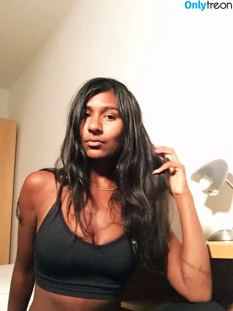 Ash Sarkar nude photo #0027 (ayocaesar)