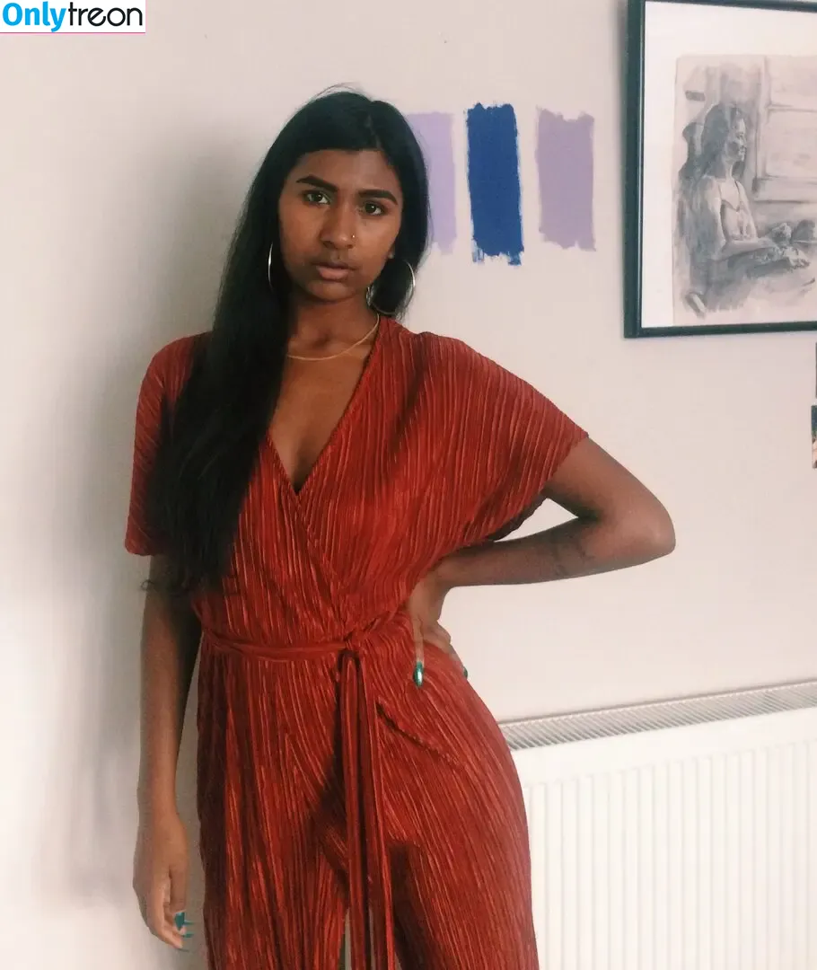 Ash Sarkar nude photo #0055 (ayocaesar)