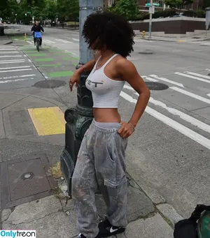ashabivinss / ashafucks / ashawrld / fleivinha nude photo #0011