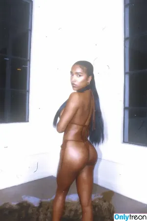 ashabivinss / ashafucks / ashawrld / fleivinha nude photo #0025