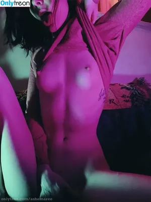 ashemaree / AsheMareexoxo / kittenisodd nude photo #0216