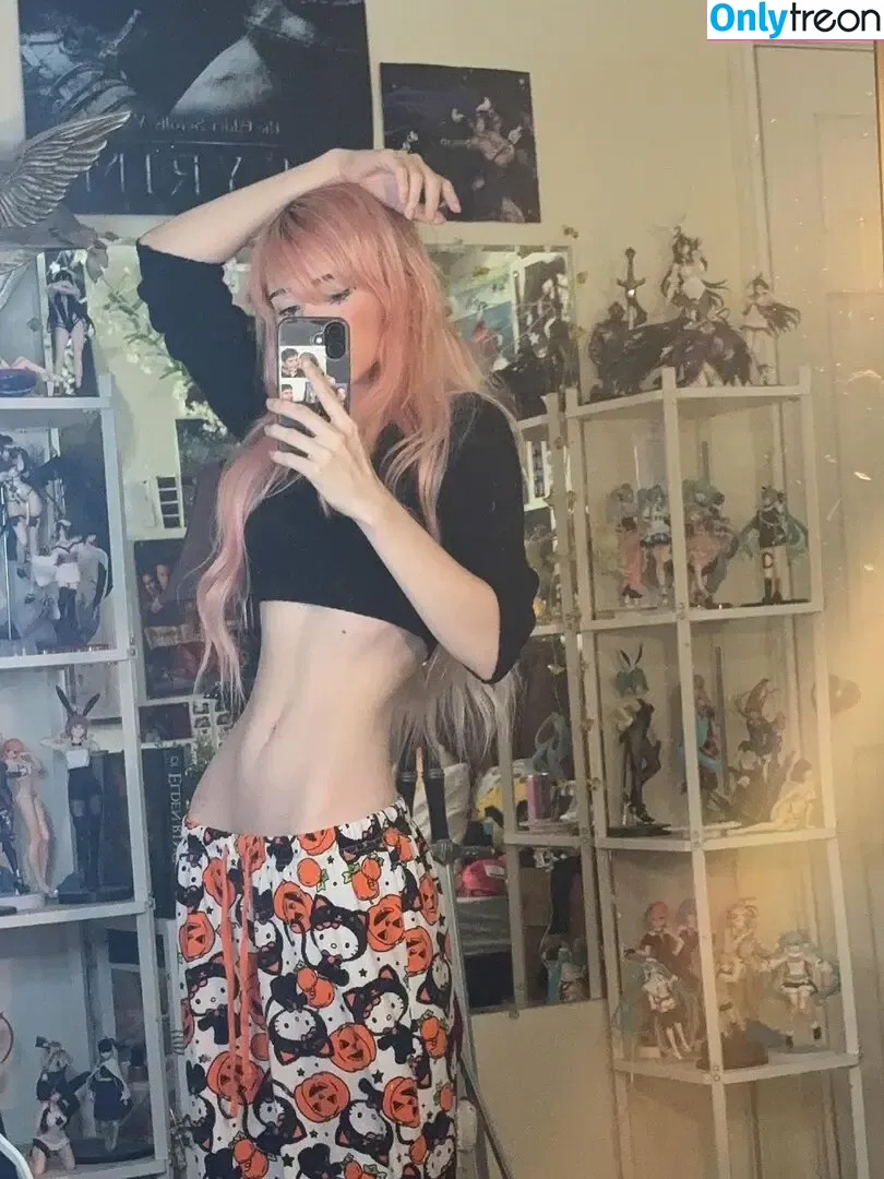ashisbees nude photo #0271 (iamb33s)