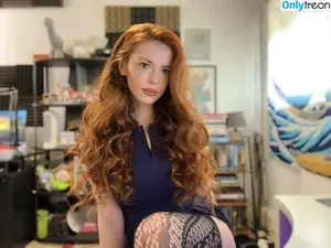 Ashleigh Coffin / H1TWOM4N / ashbcoffin / hitwo4n / hitwom4n nude photo #0264