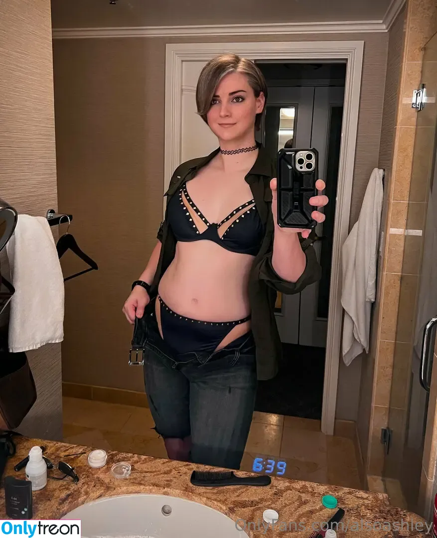 Ashley Barron nude photo #1102 (AlsoAshley / alsoashleyb)