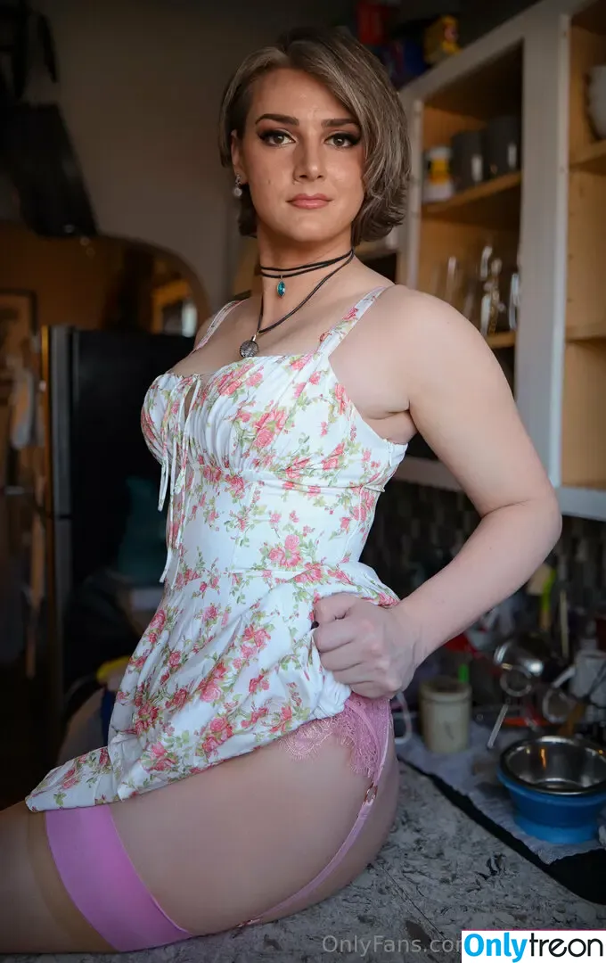 Ashley Barron nude photo #1242 (AlsoAshley / alsoashleyb)