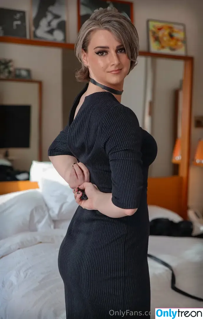 Ashley Barron nude photo #1332 (AlsoAshley / alsoashleyb)