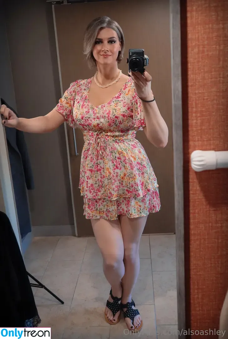Ashley Barron nude photo #1597 (AlsoAshley / alsoashleyb)