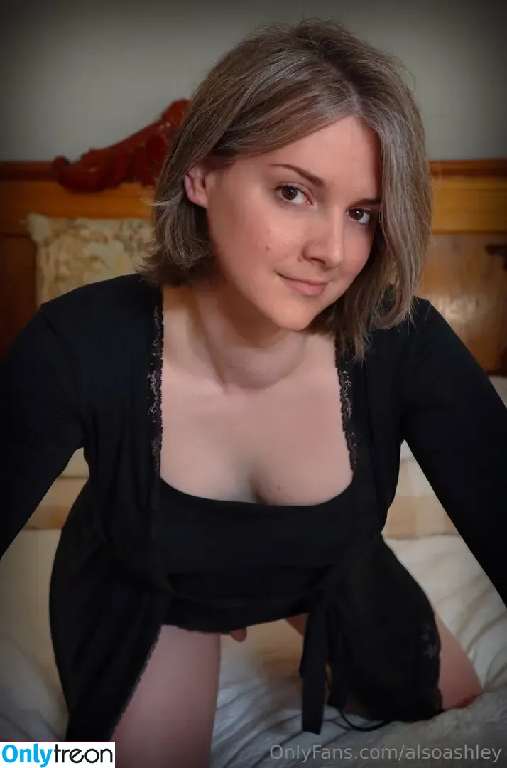 Ashley Barron nude photo #1694 (AlsoAshley / alsoashleyb)