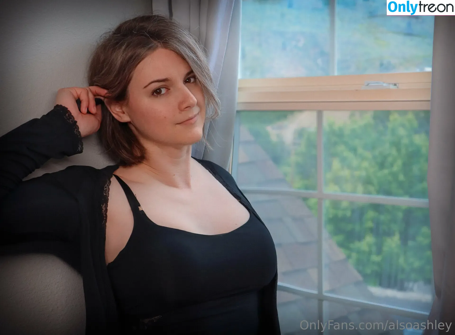 Ashley Barron nude photo #1712 (AlsoAshley / alsoashleyb)