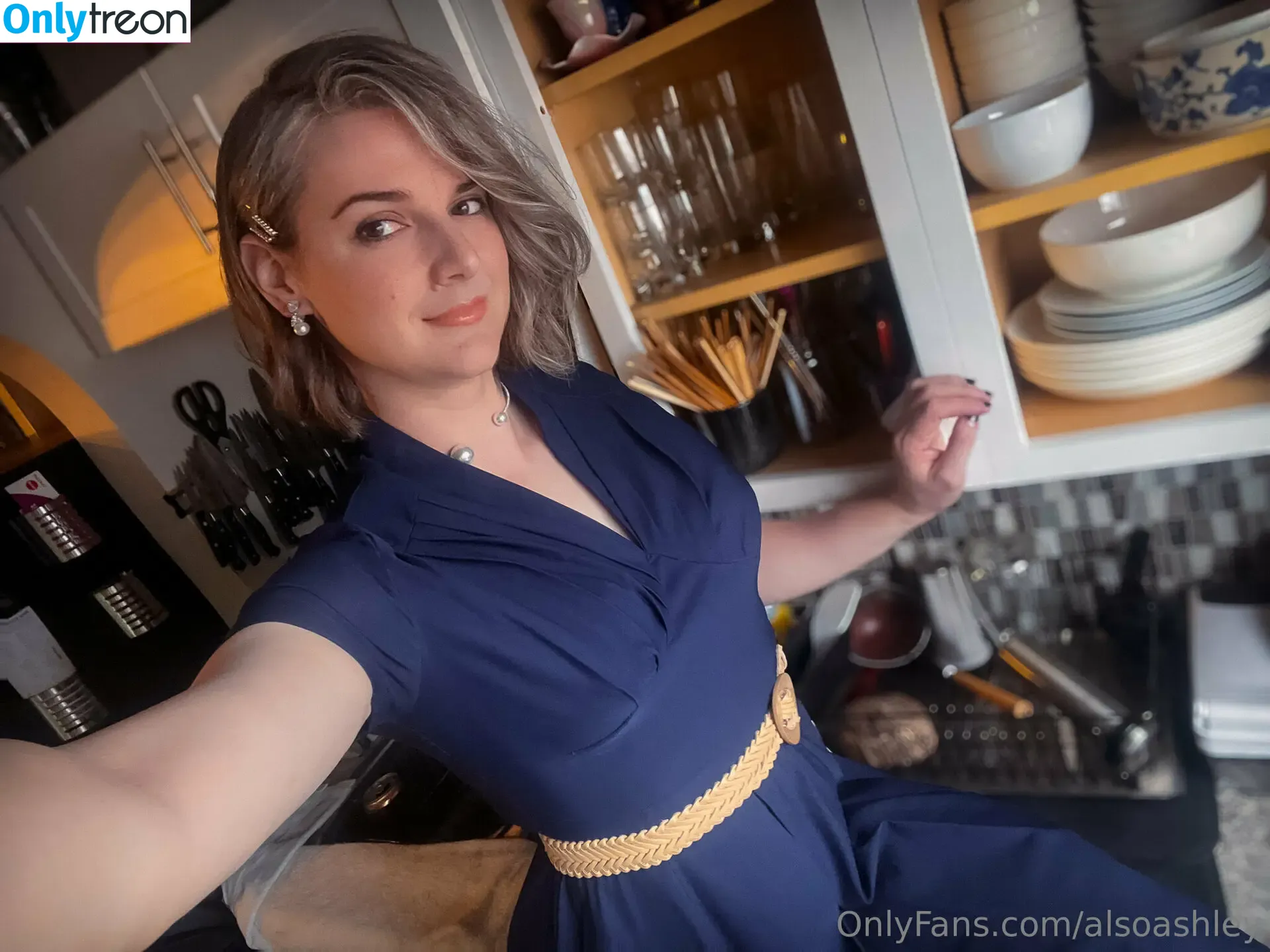 Ashley Barron nude photo #1958 (AlsoAshley / alsoashleyb)