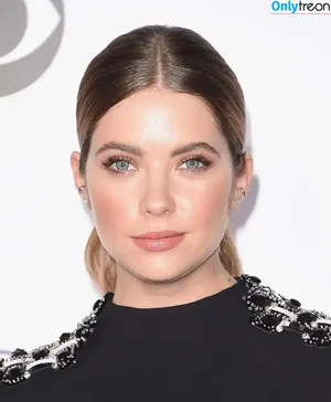Ashley Benson / AshBenzo / ashley_benson1 / ashleybenson nude photo #0731
