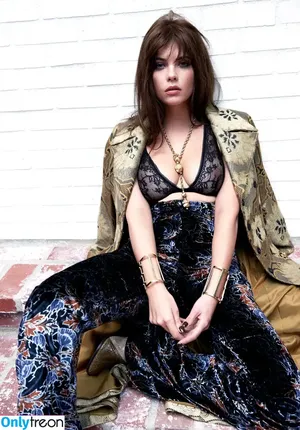 Ashley Benson / AshBenzo / ashley_benson1 / ashleybenson nude photo #0785