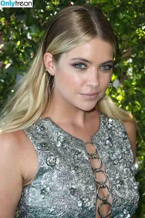 Ashley Benson / AshBenzo / ashley_benson1 / ashleybenson nude photo #0817