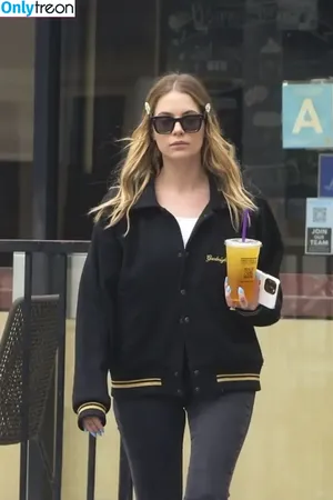 Ashley Benson / AshBenzo / ashley_benson1 / ashleybenson nude photo #0837