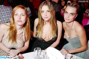 Ashley Benson / AshBenzo / ashley_benson1 / ashleybenson nude photo #0891