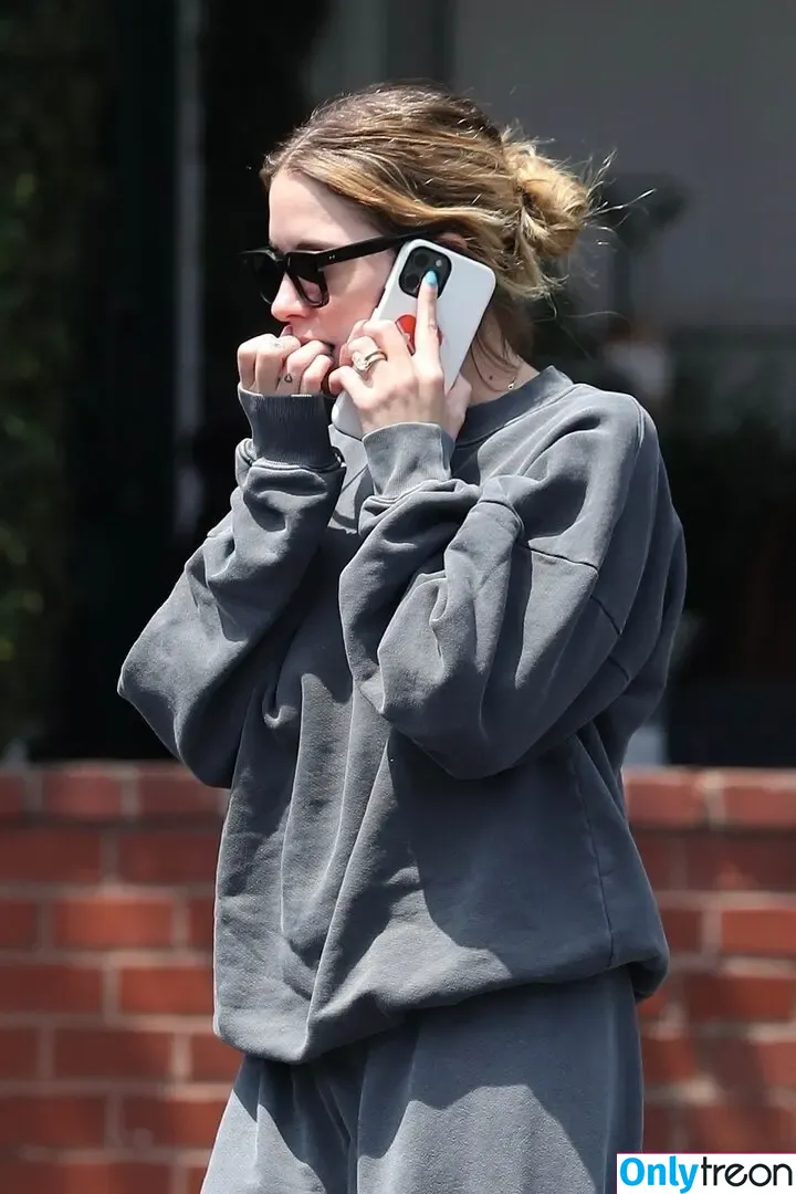 Ashley Benson nude photo #0861 (AshBenzo / ashley_benson1 / ashleybenson)