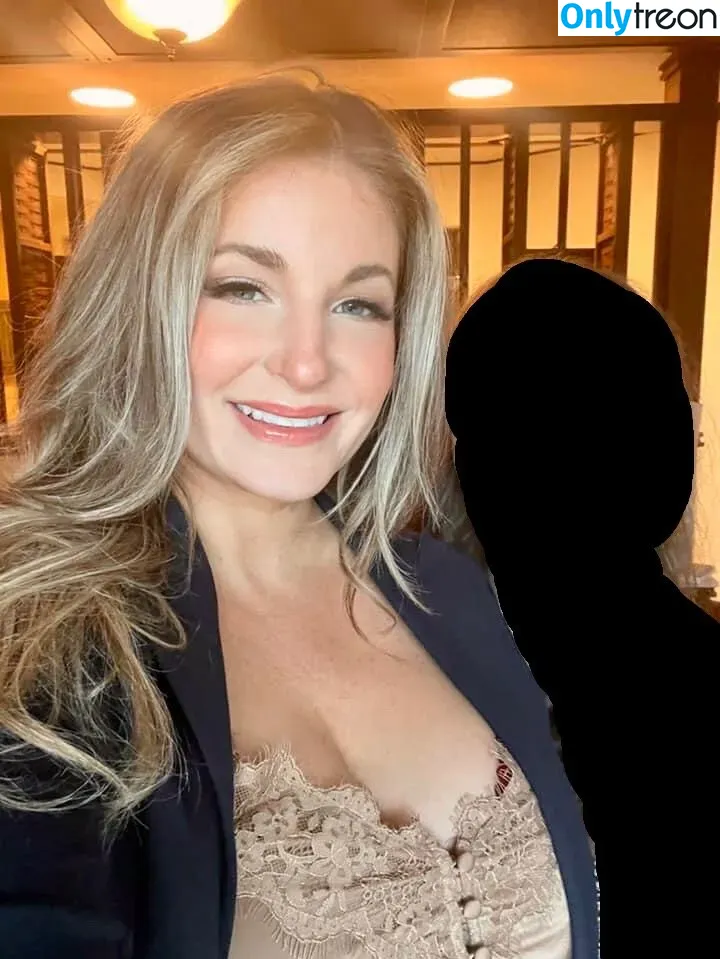 Ashley_Bridges nude photo #0192 (ashleylietzanbridges / emilybridgesfitness)