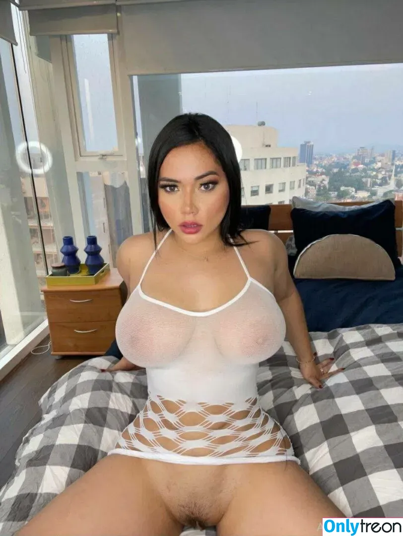 Ashley Carolina nude photo #0103 (Ashleyfox2122 / ashleycarolina / ashleylatinaa2)