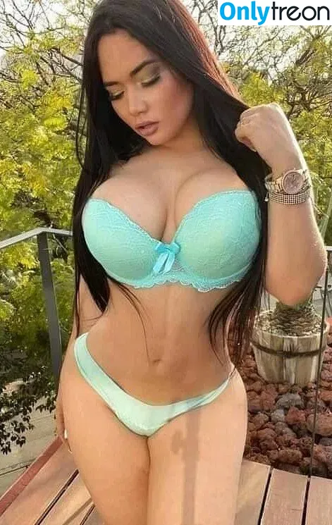 Ashley Carolina nude photo #0298 (Ashleyfox2122 / ashleycarolina / ashleylatinaa2)