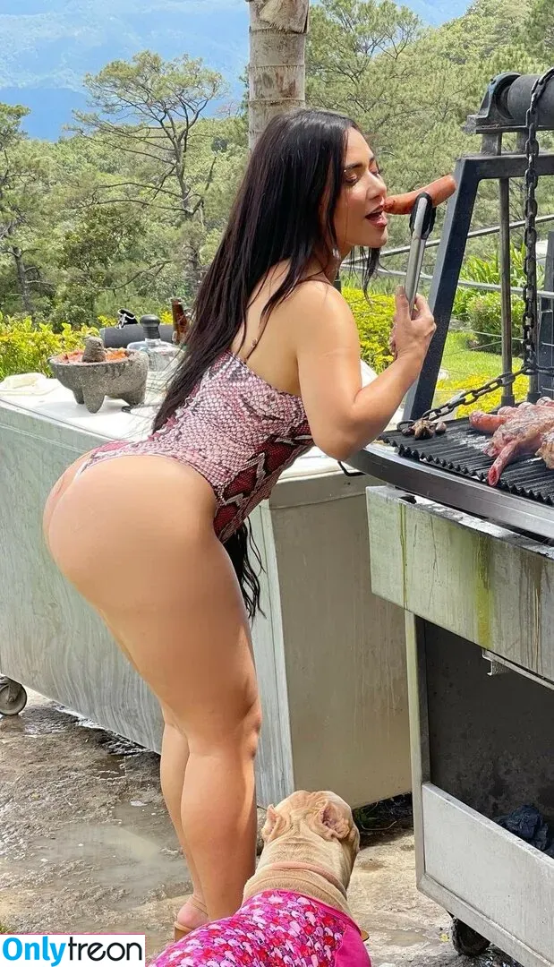 Ashley Carolina nude photo #0318 (Ashleyfox2122 / ashleycarolina / ashleylatinaa2)