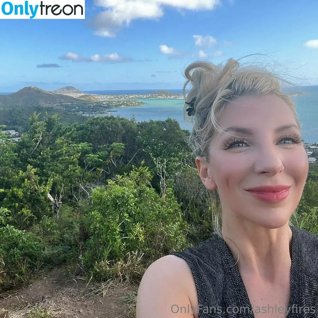 Ashley Fires nude photo #0066 (alternateashley / ashleyfires)