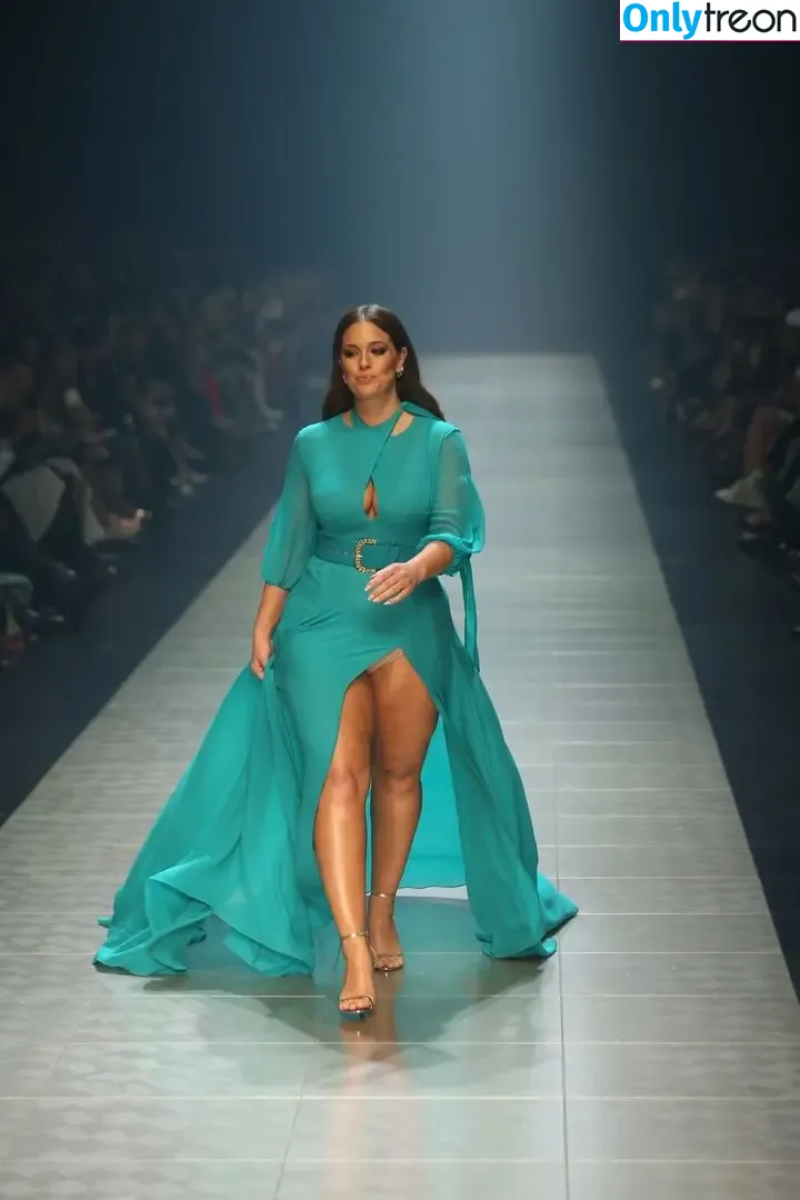 Ashley Graham nude photo #1808 (AshleyGraham / ashley_2020xxx / theashleygraham)