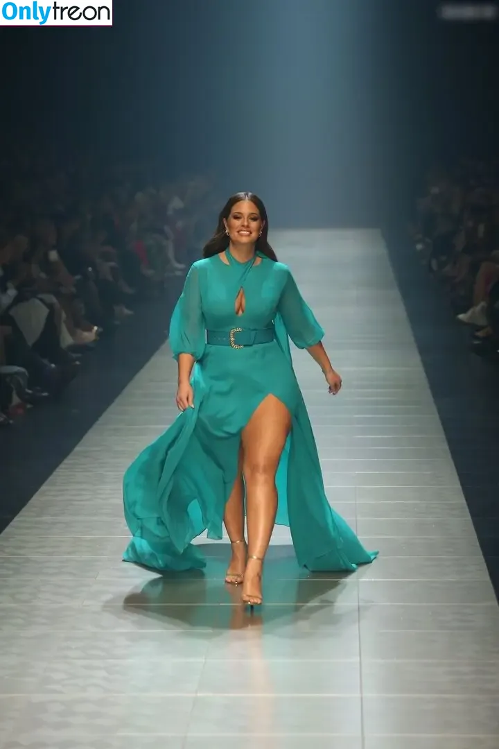 Ashley Graham nude photo #1810 (AshleyGraham / ashley_2020xxx / theashleygraham)