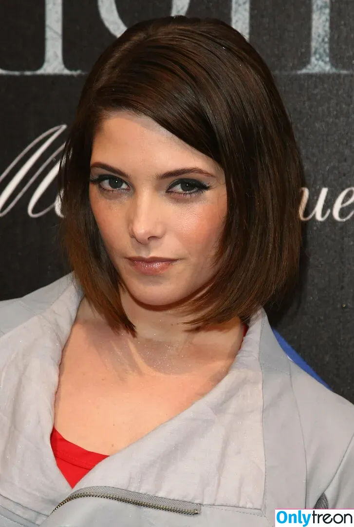 Ashley Greene nude photo #0030 (ashgreeny / ashleygreene)