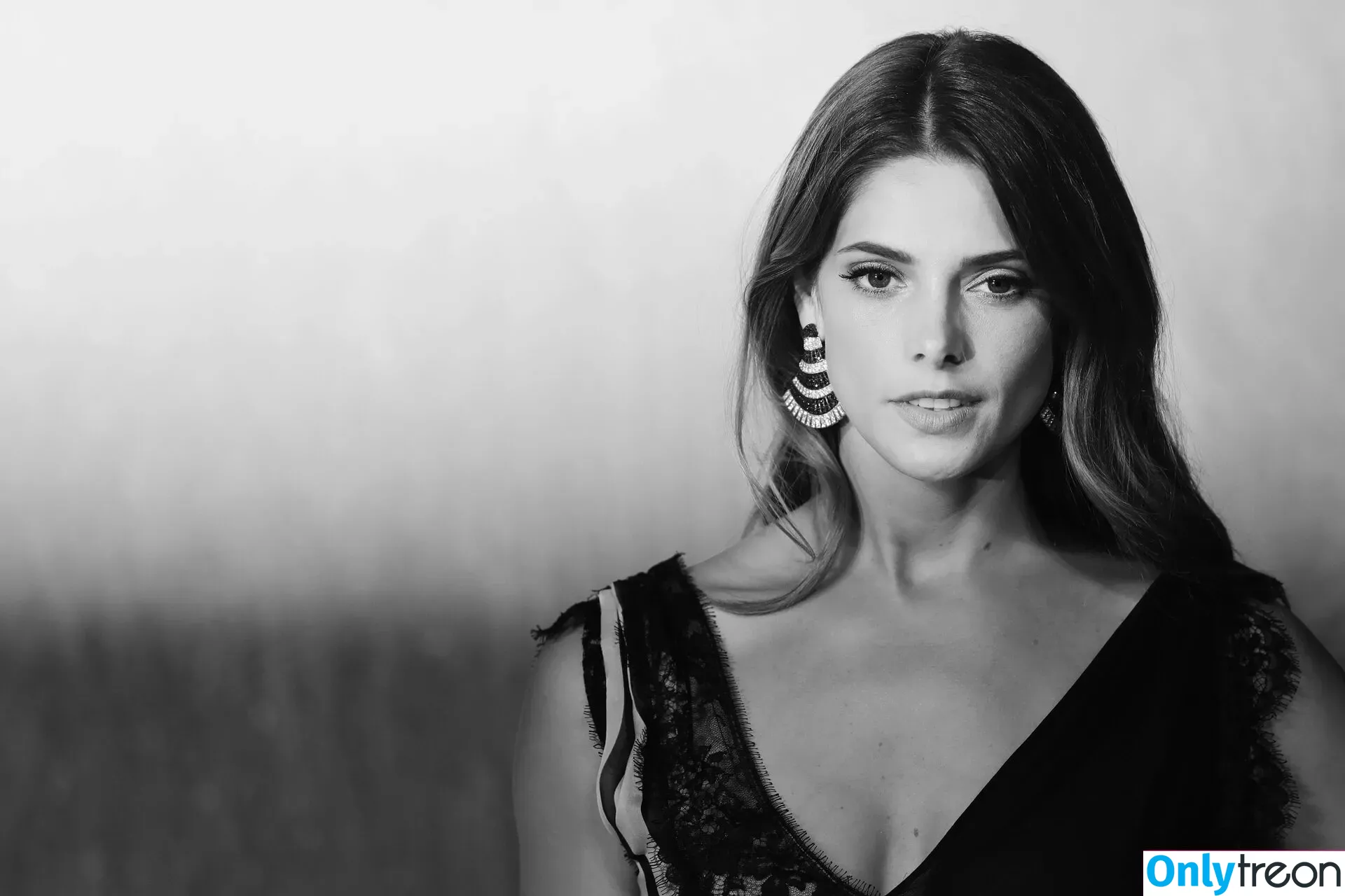Ashley Greene nude photo #0184 (ashgreeny / ashleygreene)