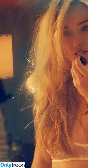 Ashley Johnson / ashleyjohnson789709 / ashleythejohnson / thevulcansalute nude photo #0234