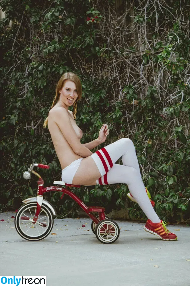 Ashley Lane nude photo #1876 (ashleylanexxx / priebusss)