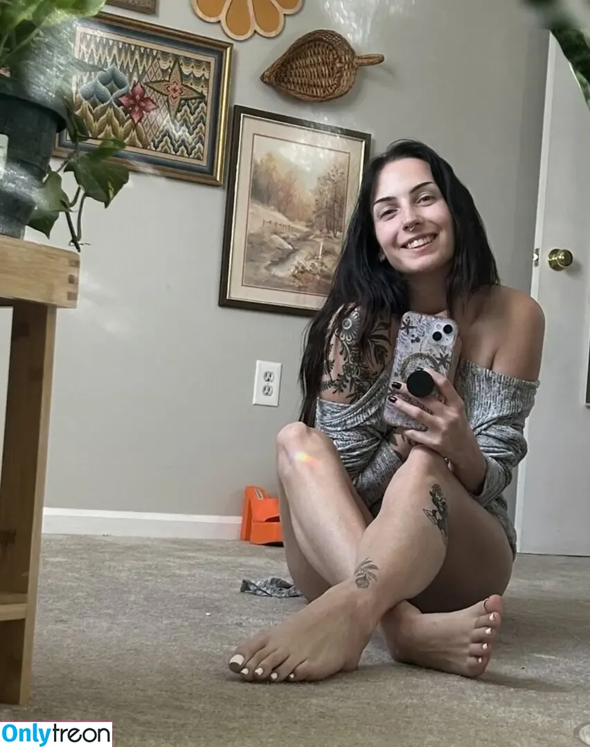 Ashley Lotts nude photo #0005 (ashleylottsx)