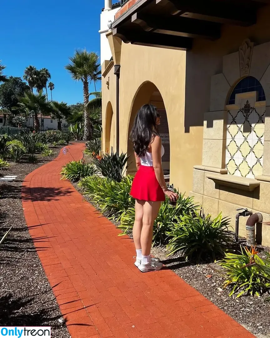 Ashley Shahahmadi nude photo #0024 (ashleyshahahmadi)