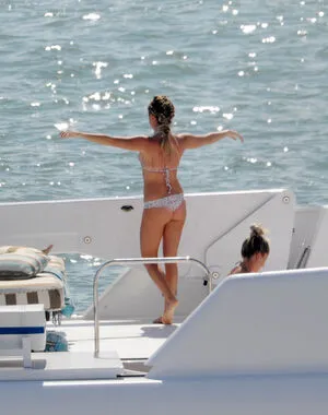 Ashley Tisdale / ashleytisdale nude photo #0163
