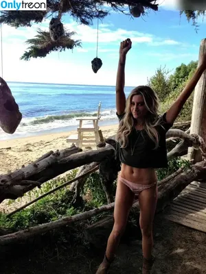Ashley Tisdale / ashleytisdale nude photo #0381
