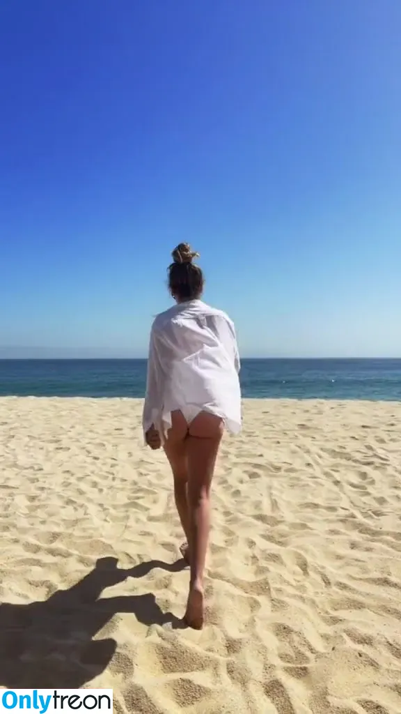 Ashley Tisdale nude photo #0003 (ashleytisdale)