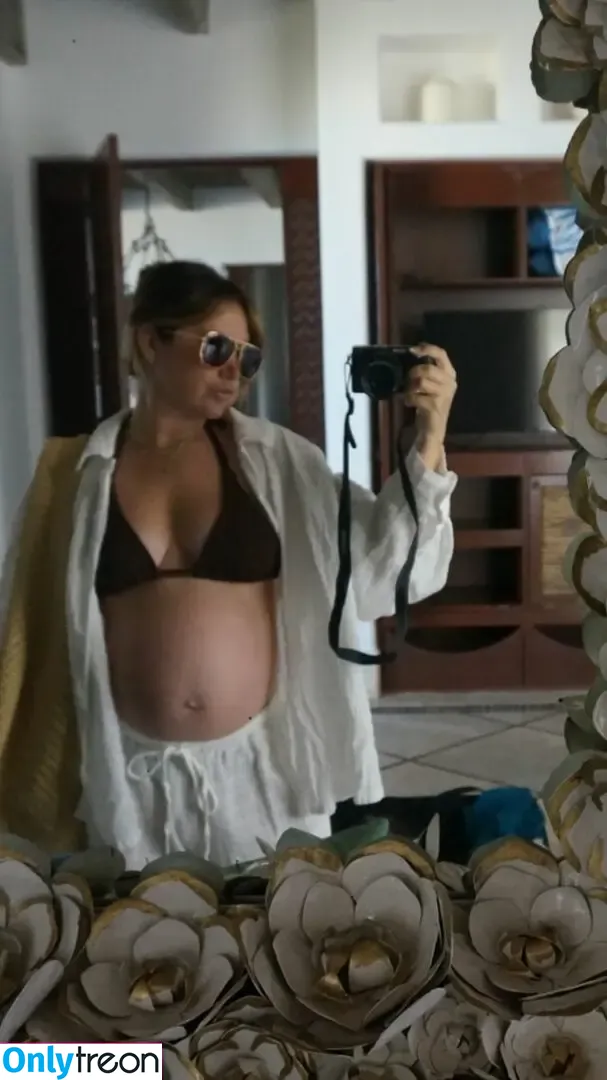 Ashley Tisdale nude photo #0266 (ashleytisdale)