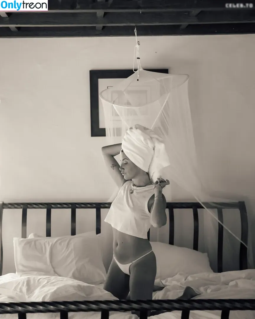 Ashley Tisdale nude photo #0289 (ashleytisdale)