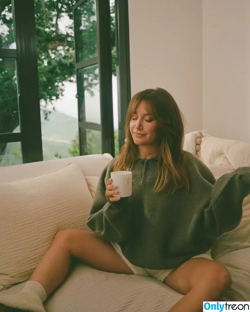 Ashley Tisdale nude photo #0419 (ashleytisdale)