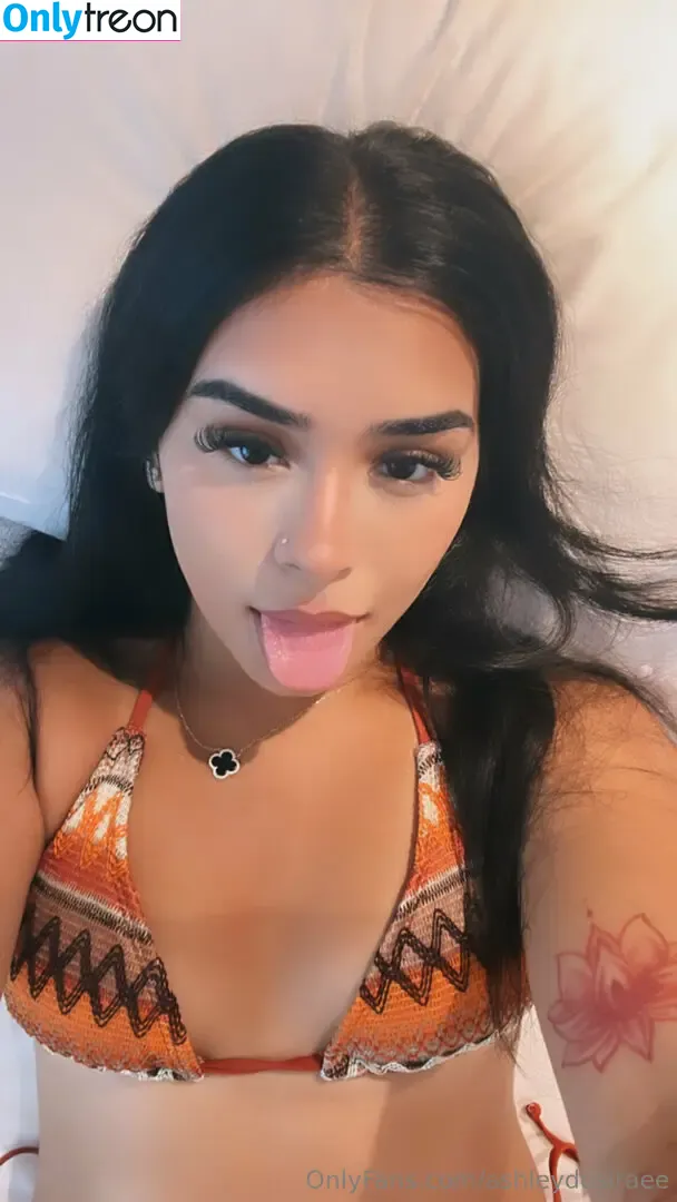 ashleydesiraee nude photo #0003 (ashleydesiraee)