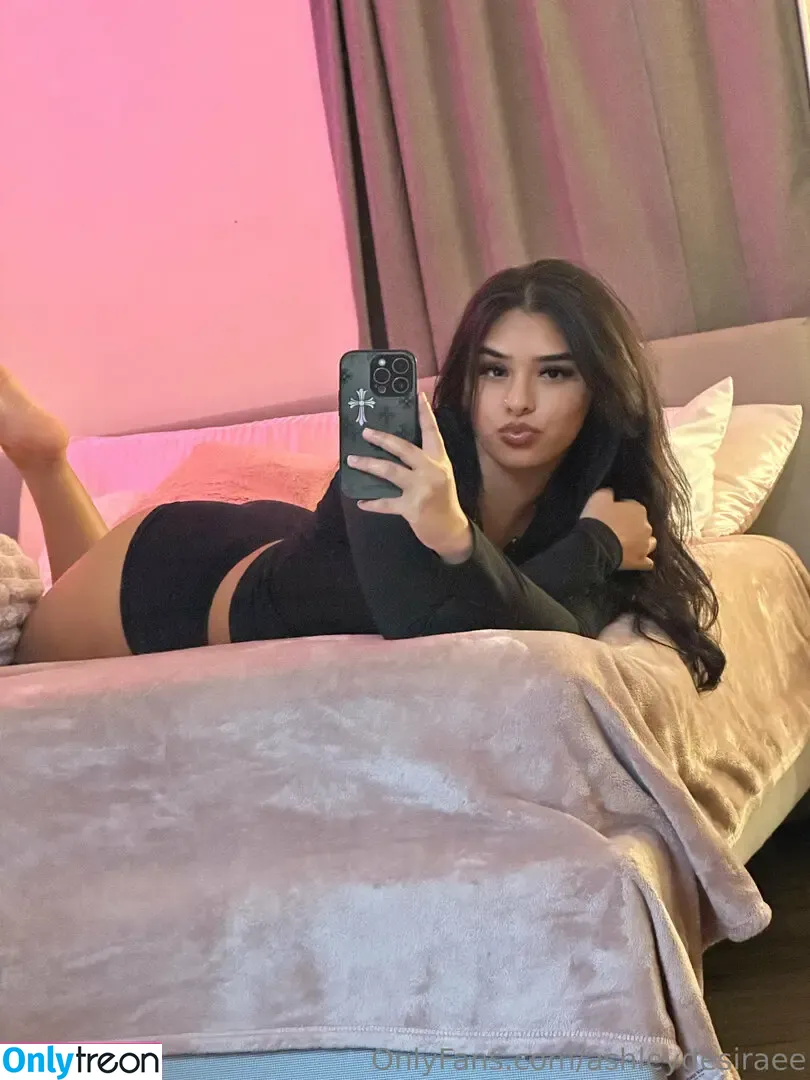 ashleydesiraee nude photo #0006 (ashleydesiraee)