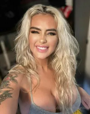 ashleywolfx / ashleywolfxo nude photo #0019