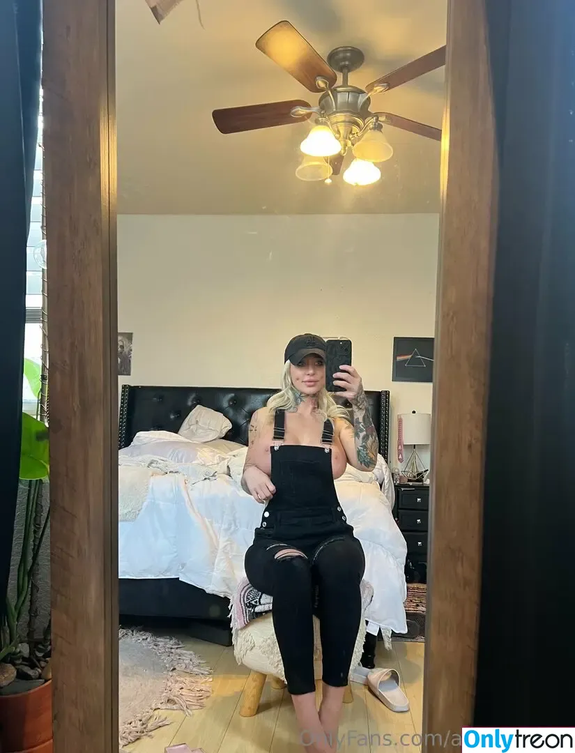 ashleywolfx nude photo #0403 (ashleywolfxo)