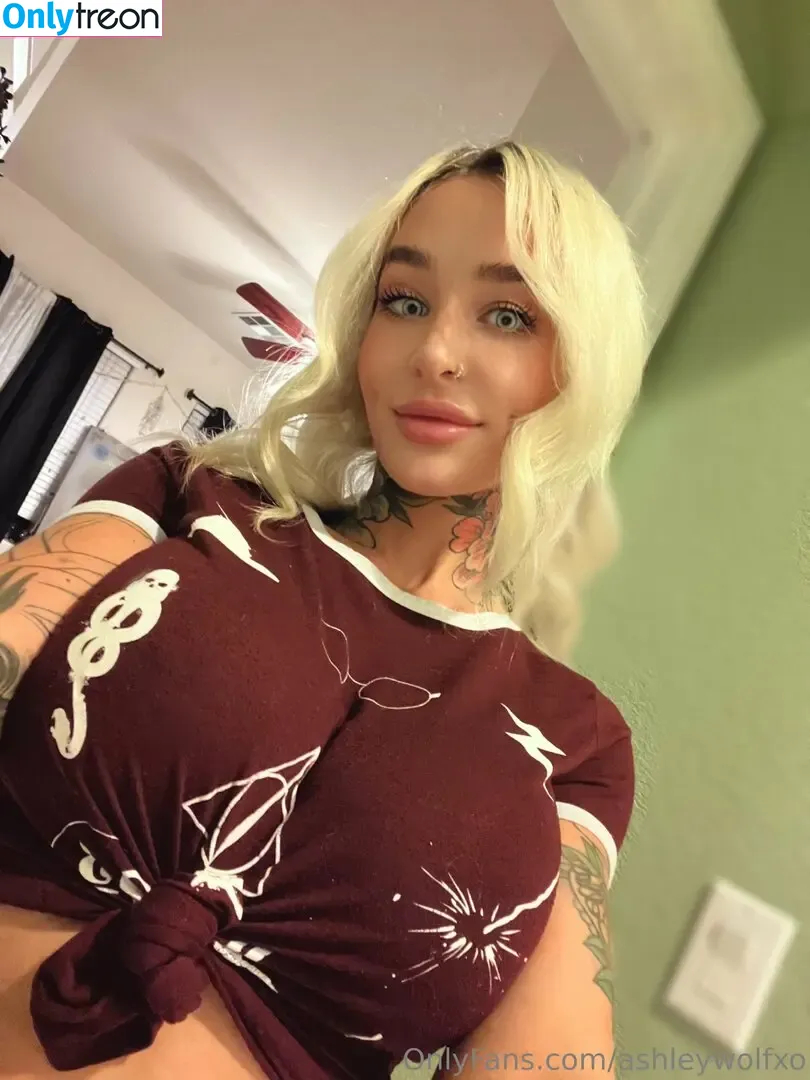 ashleywolfxo nude photo #0299 (ashleywolfxo)