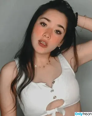 Ashly Martinez / ashly.martinez26 / sinpelareldienteee nude photo #0001
