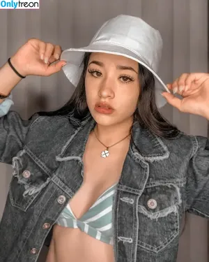 Ashly Martinez / ashly.martinez26 / sinpelareldienteee nude photo #0005