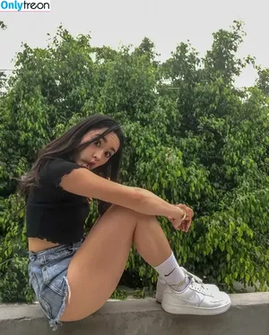 Ashly Martinez / ashly.martinez26 / sinpelareldienteee nude photo #0007