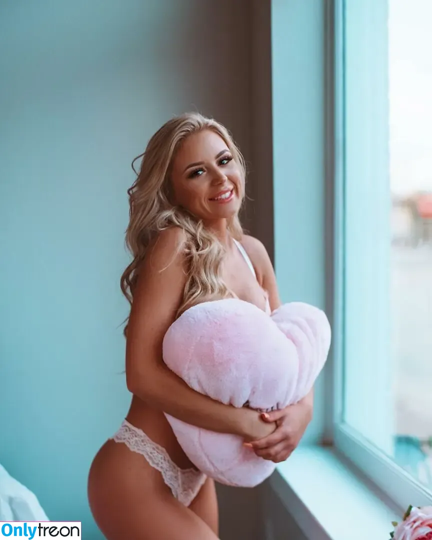 Ashlyn Sharp nude photo #0420 (blondie_ashlynnn)