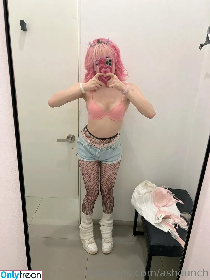 Ashounch nude photo #0211 (Ashounch)