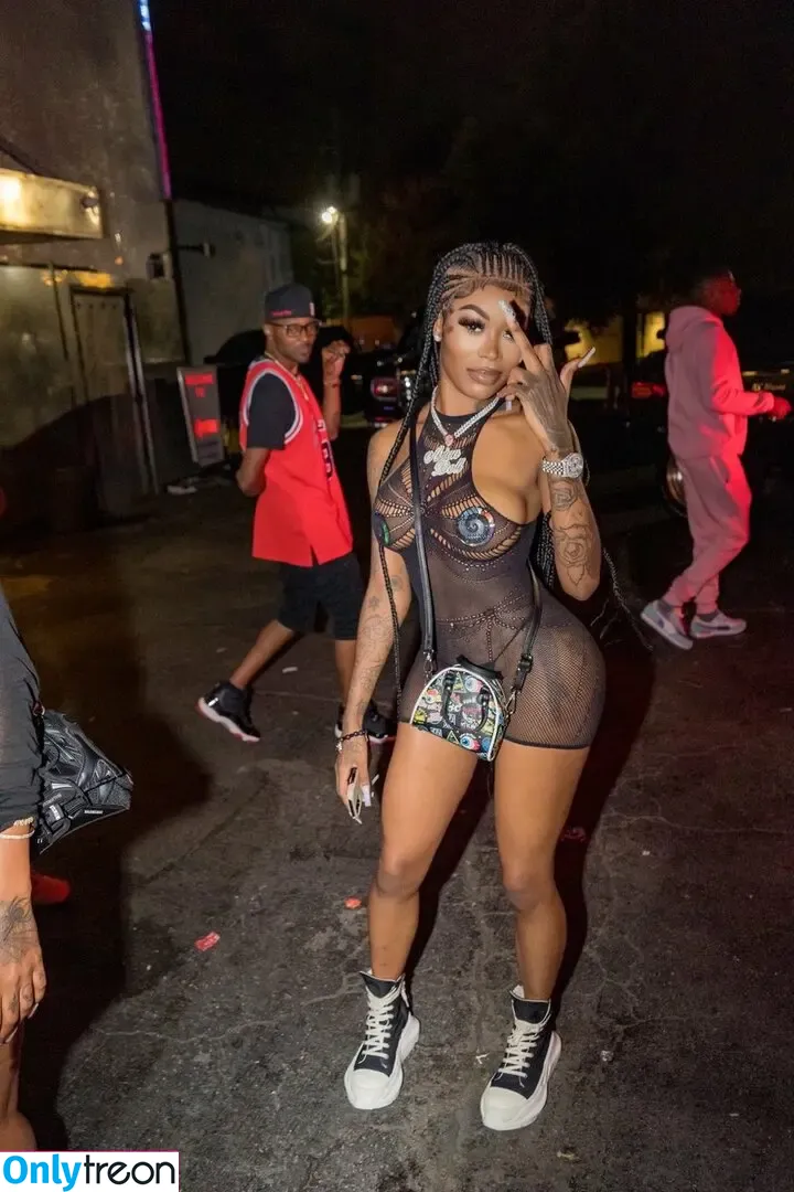Asian Doll nude photo #0019 (AsianDaBrattt / Misharron Jermeisha Allen / asiandabrat / asiandabrattt_)